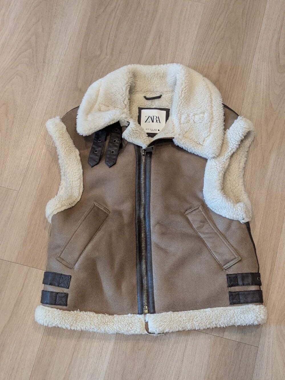 Zara Contrast Faux Shearling Gilet Jacket Vest Kceraized Sherpa Size Xs